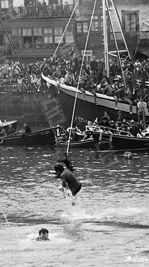 Museo del Nacionalismo Vasco - Fiestas Vascas - Gansos