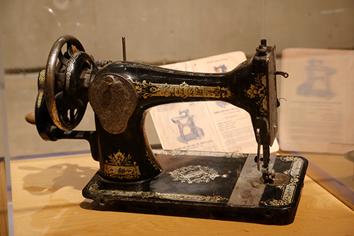 Museo del Nacionalismo Vasco - Máquina de coser Singer de Vicenta Basaran